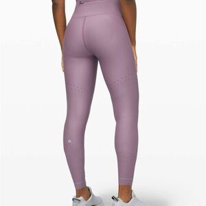 Lululemon Zoned In Tight *27"
Frosted Mulberry in Size 6